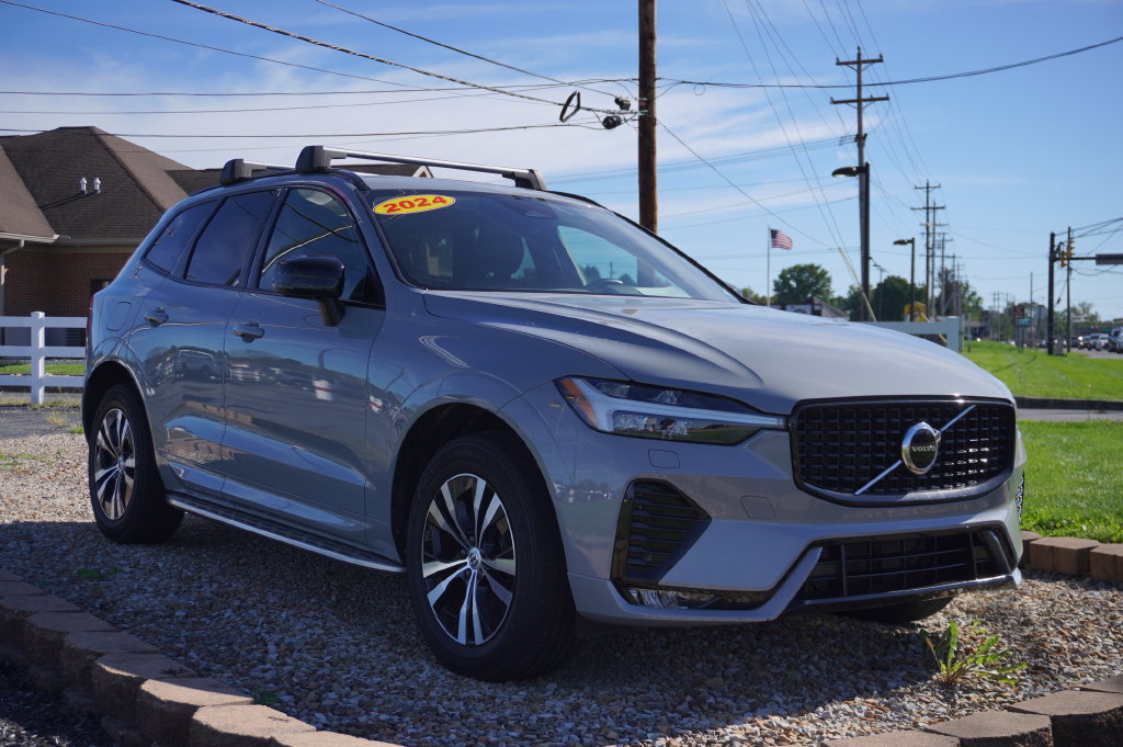 Used 2024 Volvo XC60 B5 Core AWD/4WD image 9