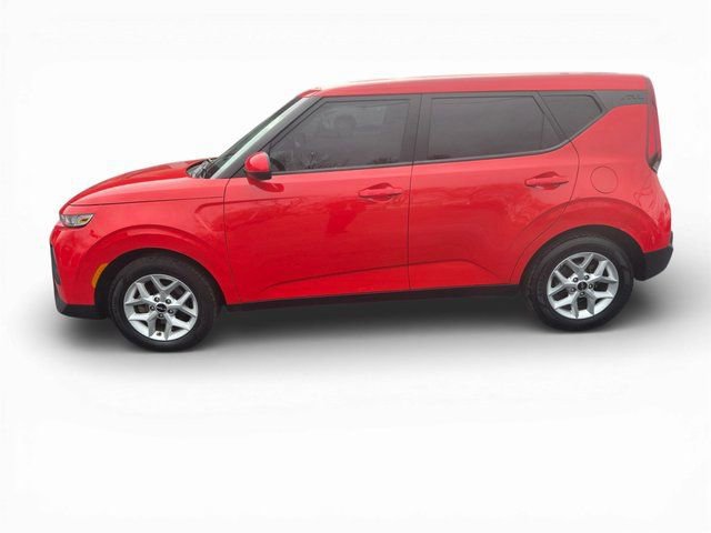Used 2022 Kia Soul LX w/ Technology Package image 7