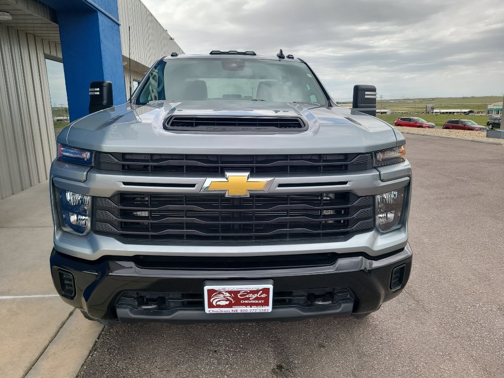 Used 2024 Chevrolet Silverado 2500 Custom w/ Custom Value Package AWD/4WD image 3