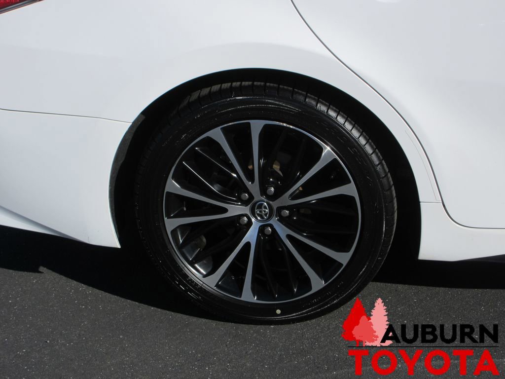 Certified 2018 Toyota Camry SE w/ Audio Package image 3