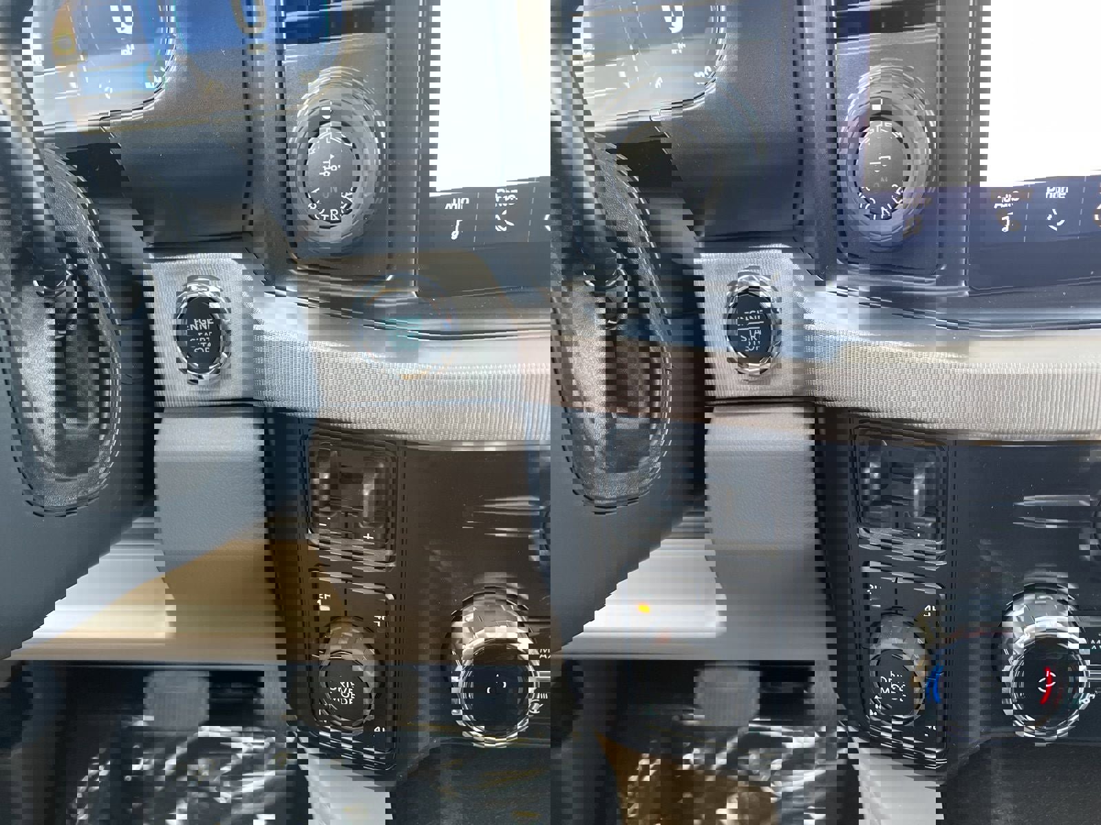 New 2026 Ford F350 Platinum w/ Platinum Plus Package image 32