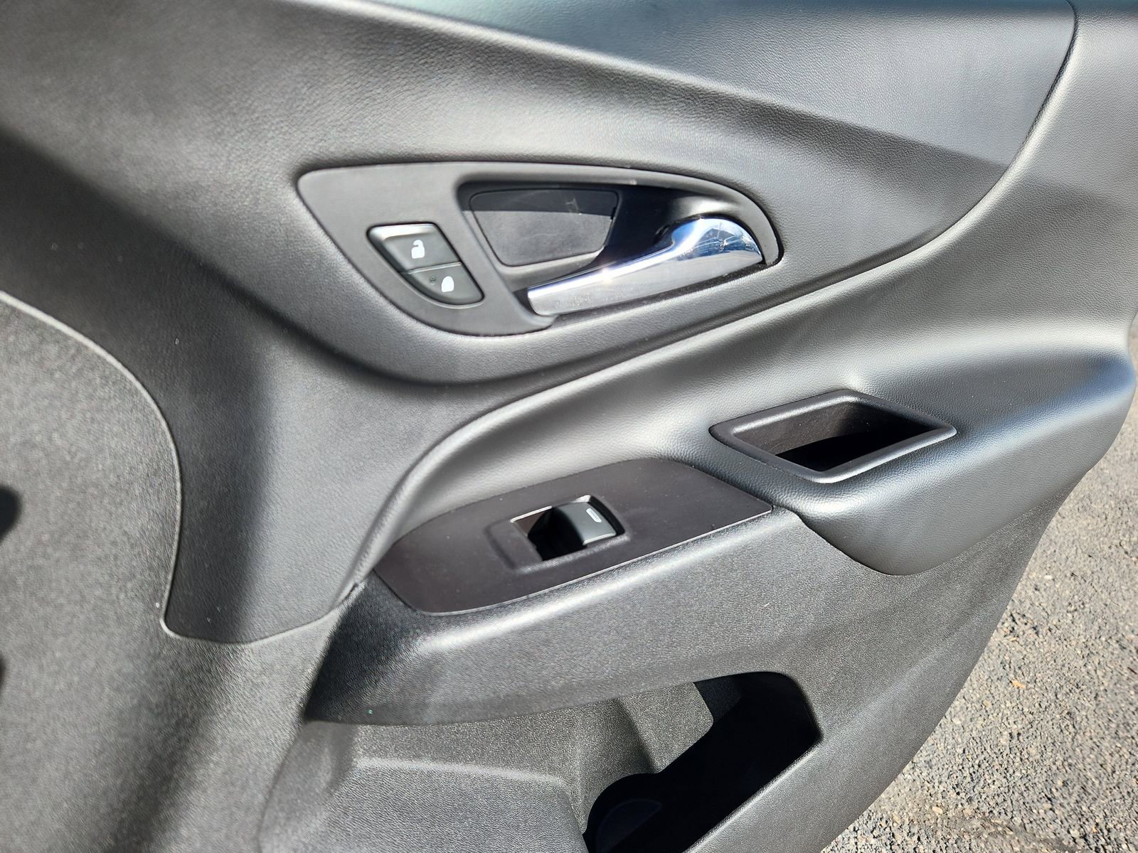 Used 2019 Chevrolet Equinox LT image 15