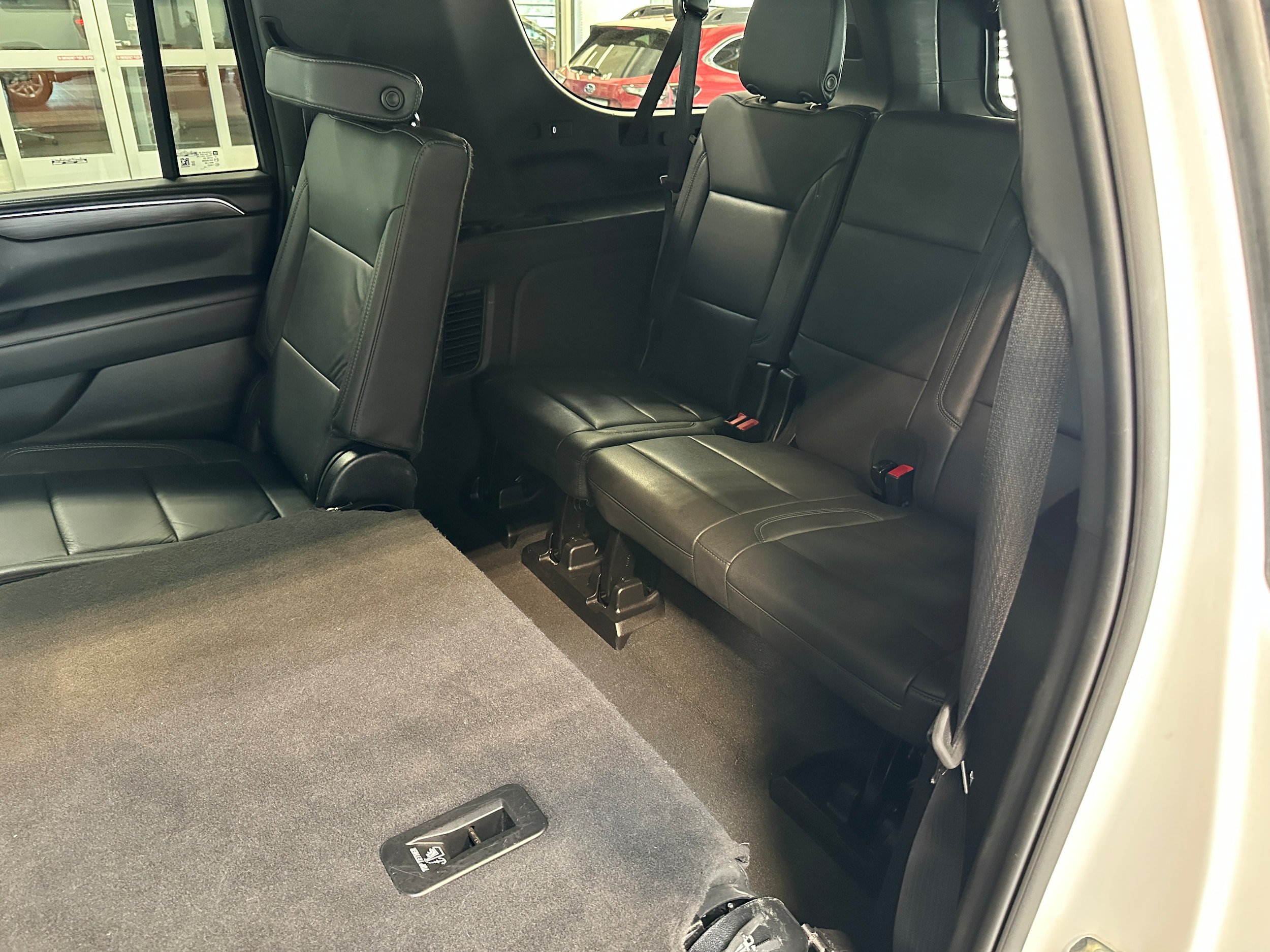 Used 2024 Chevrolet Suburban LT AWD/4WD image 8