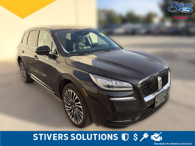Used 2022 Lincoln Corsair Reserve w/ Equipment Group 201A AWD/4WD image 3