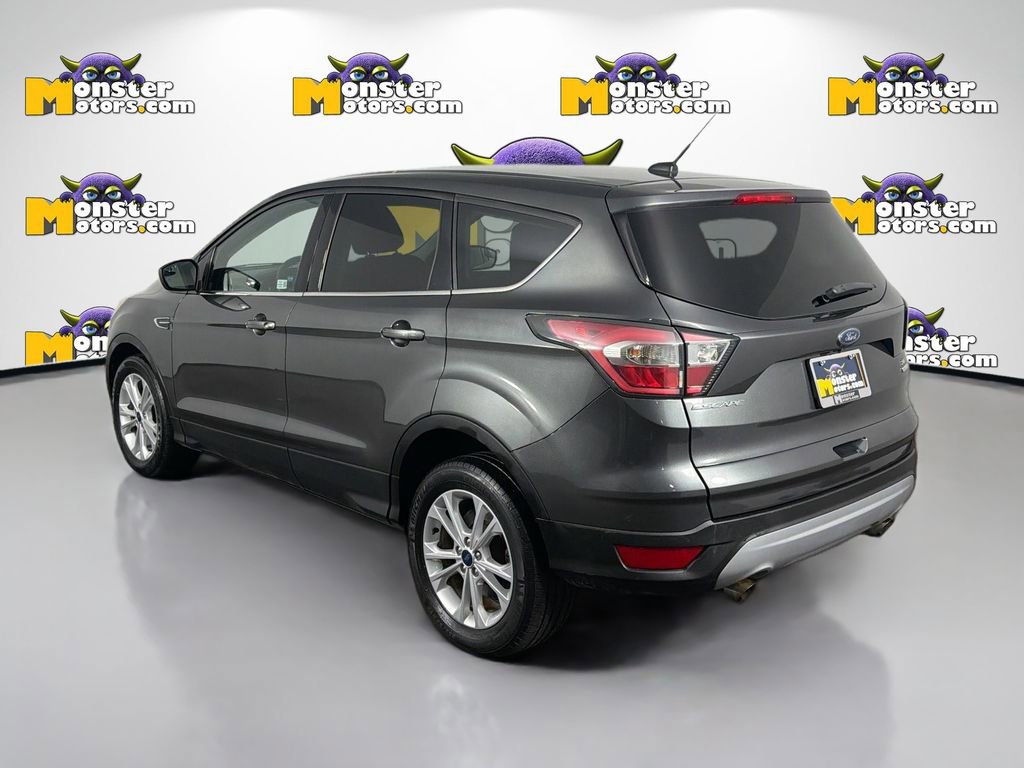 Used 2017 Ford Escape SE image 7