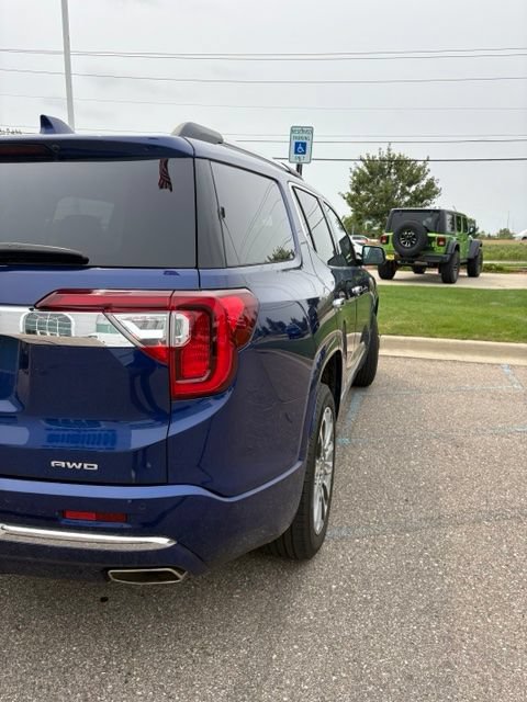 Used 2023 GMC Acadia Denali AWD/4WD image 13