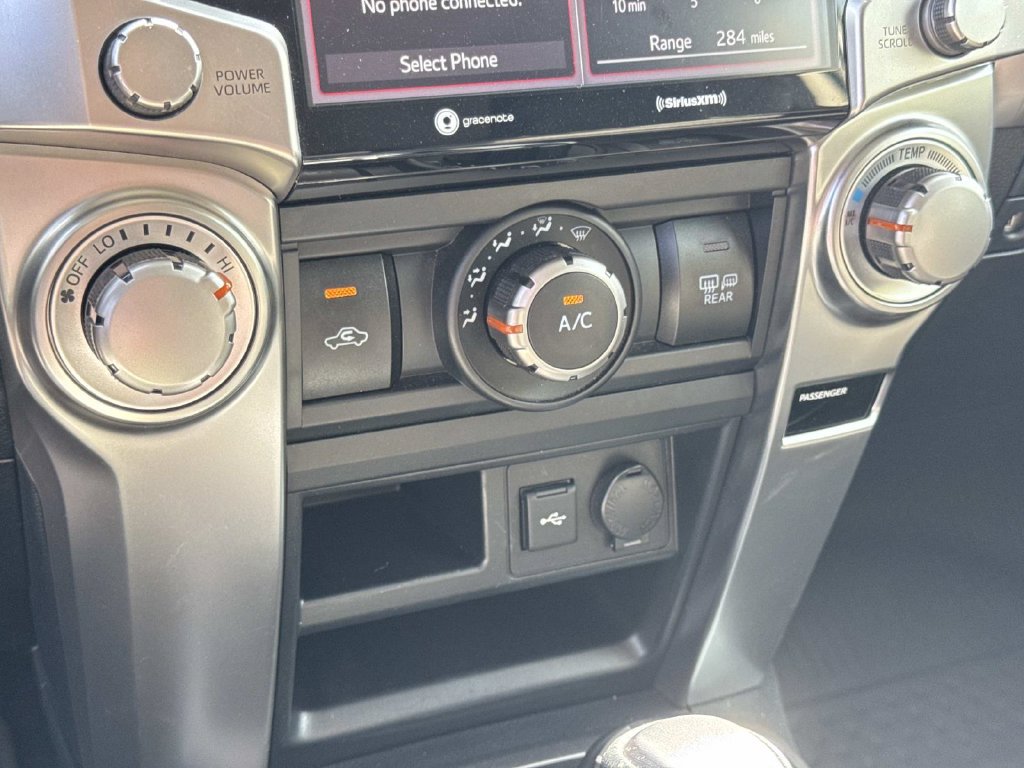 Used 2024 Toyota 4Runner SR5 AWD/4WD image 24