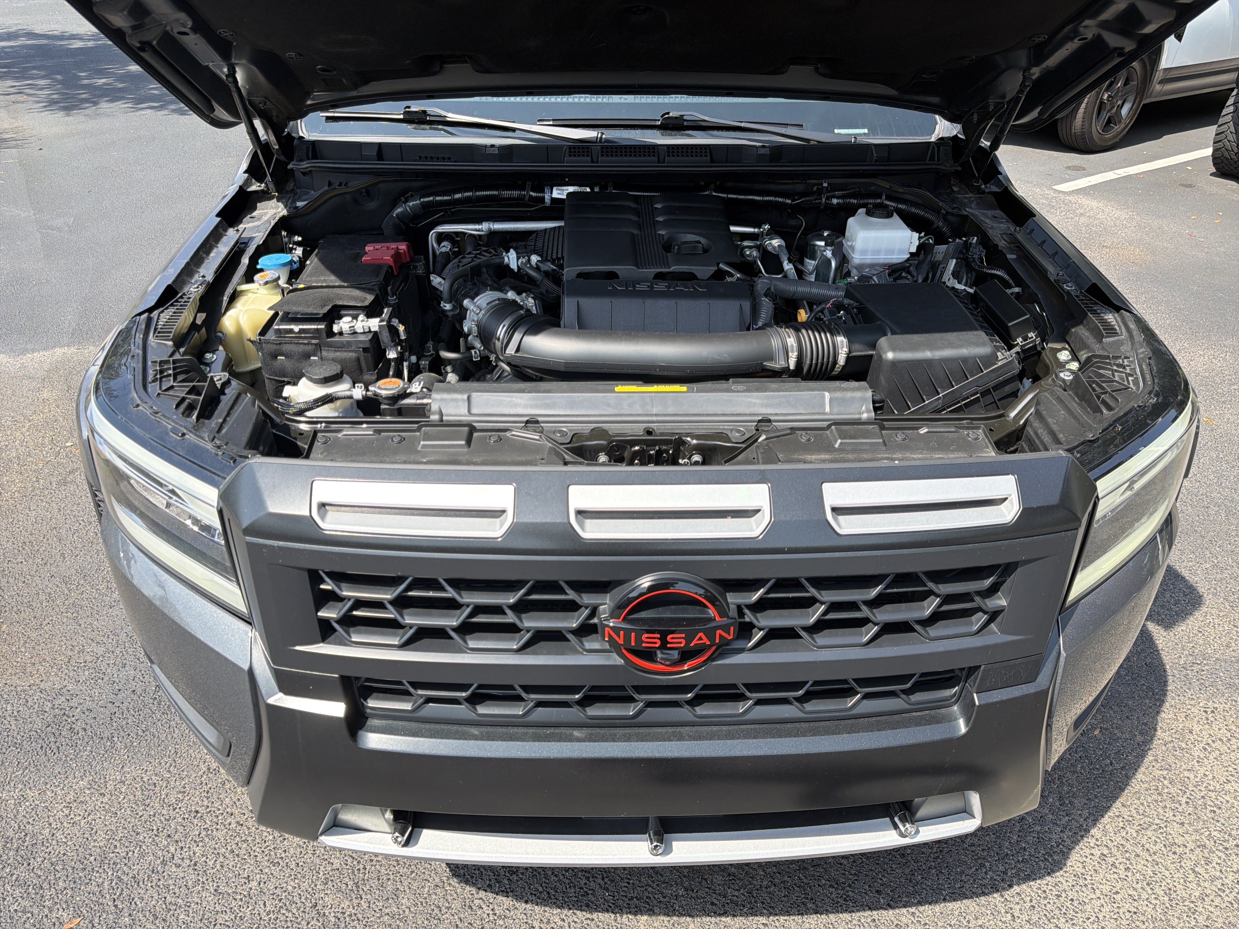 Used 2025 Nissan Frontier PRO-4X w/ Pro Premium Package AWD/4WD image 36