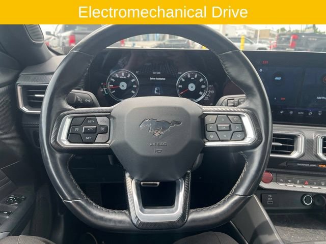 Used 2025 Ford Mustang Premium RWD image 10