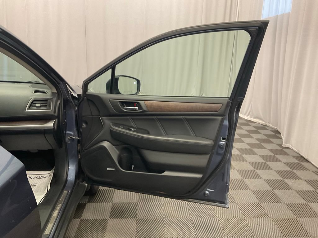 Used 2018 Subaru Outback 2.5i Limited AWD/4WD image 27