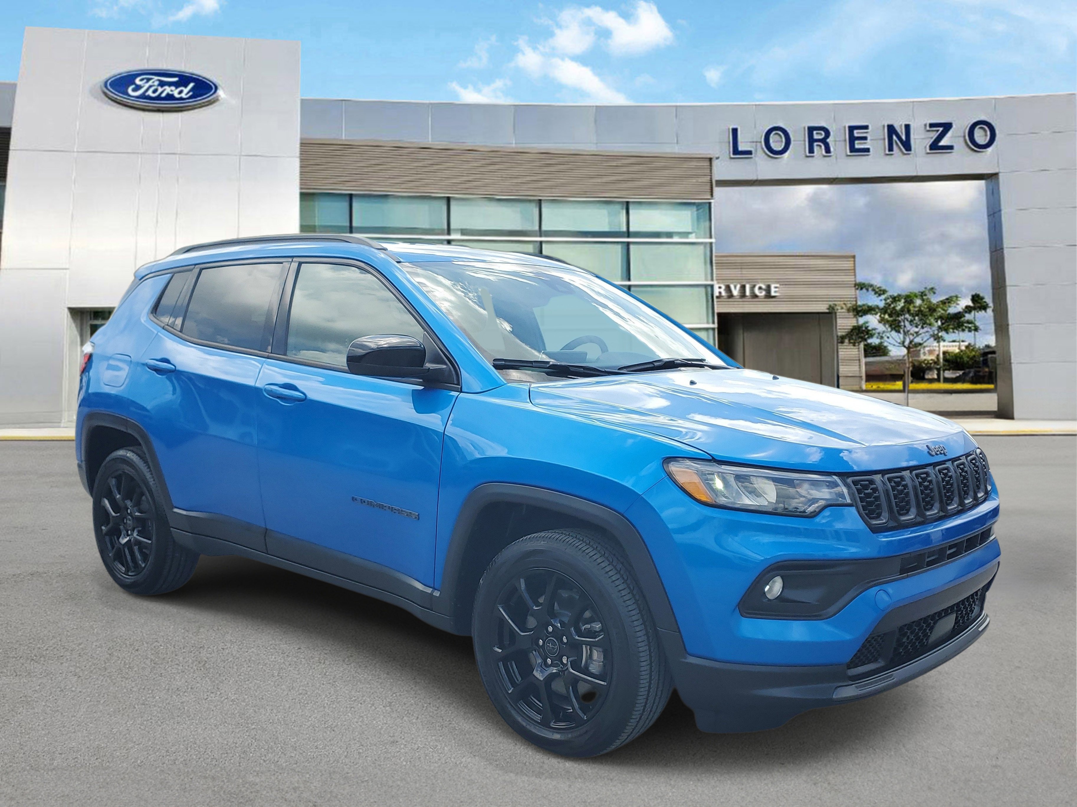 Used 2026 Jeep Compass Latitude AWD/4WD image 3
