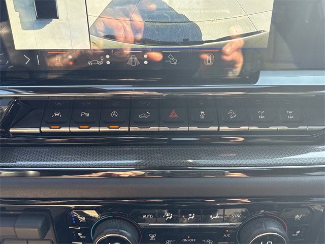 Used 2024 Chevrolet Silverado 1500 ZR2 w/ Technology Package image 34