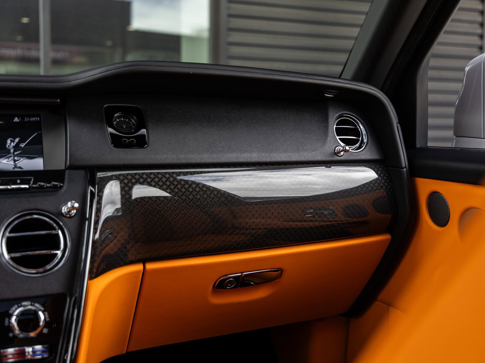 Certified 2023 Rolls-Royce Cullinan Black Badge image 36