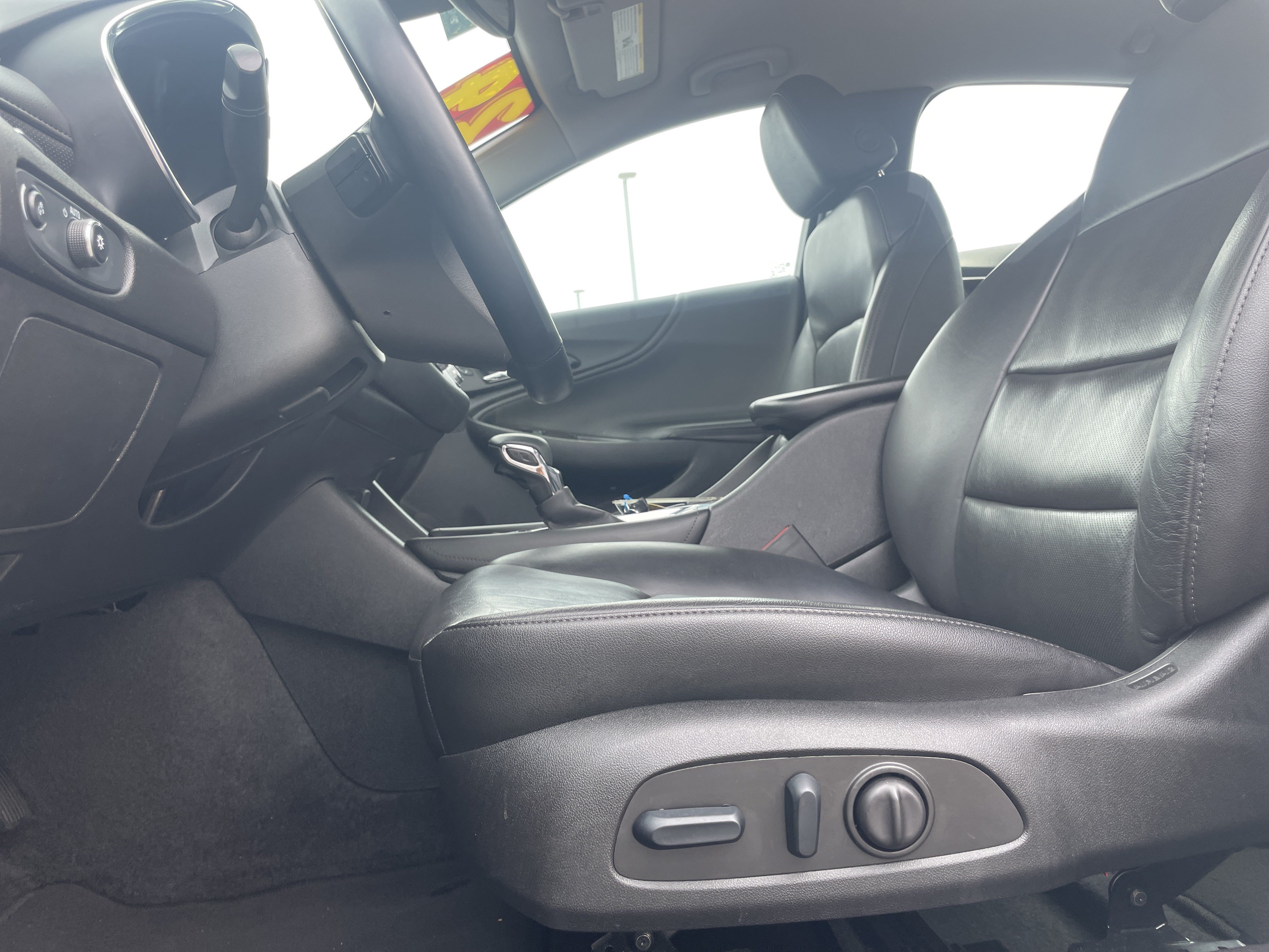 Used 2024 Chevrolet Malibu LT FWD image 16