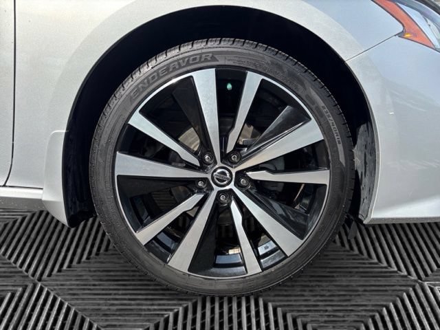 Used 2020 Nissan Altima 2.5 SR w/ Premium Package AWD/4WD image 31