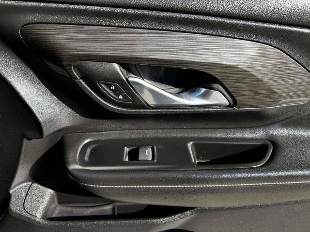 Used 2023 GMC Terrain SLE w/ Driver Convenience Package FWD image 50