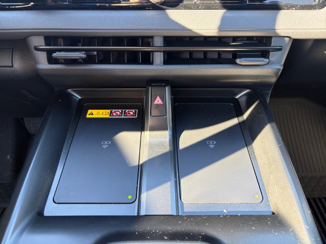 Certified 2026 Subaru Solterra AWD/4WD image 26