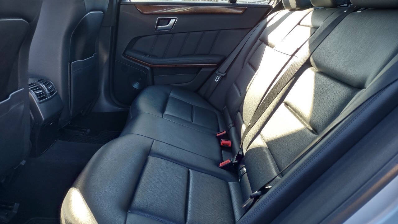 Used 2012 Mercedes-Benz E 350 4MATIC Sedan image 33