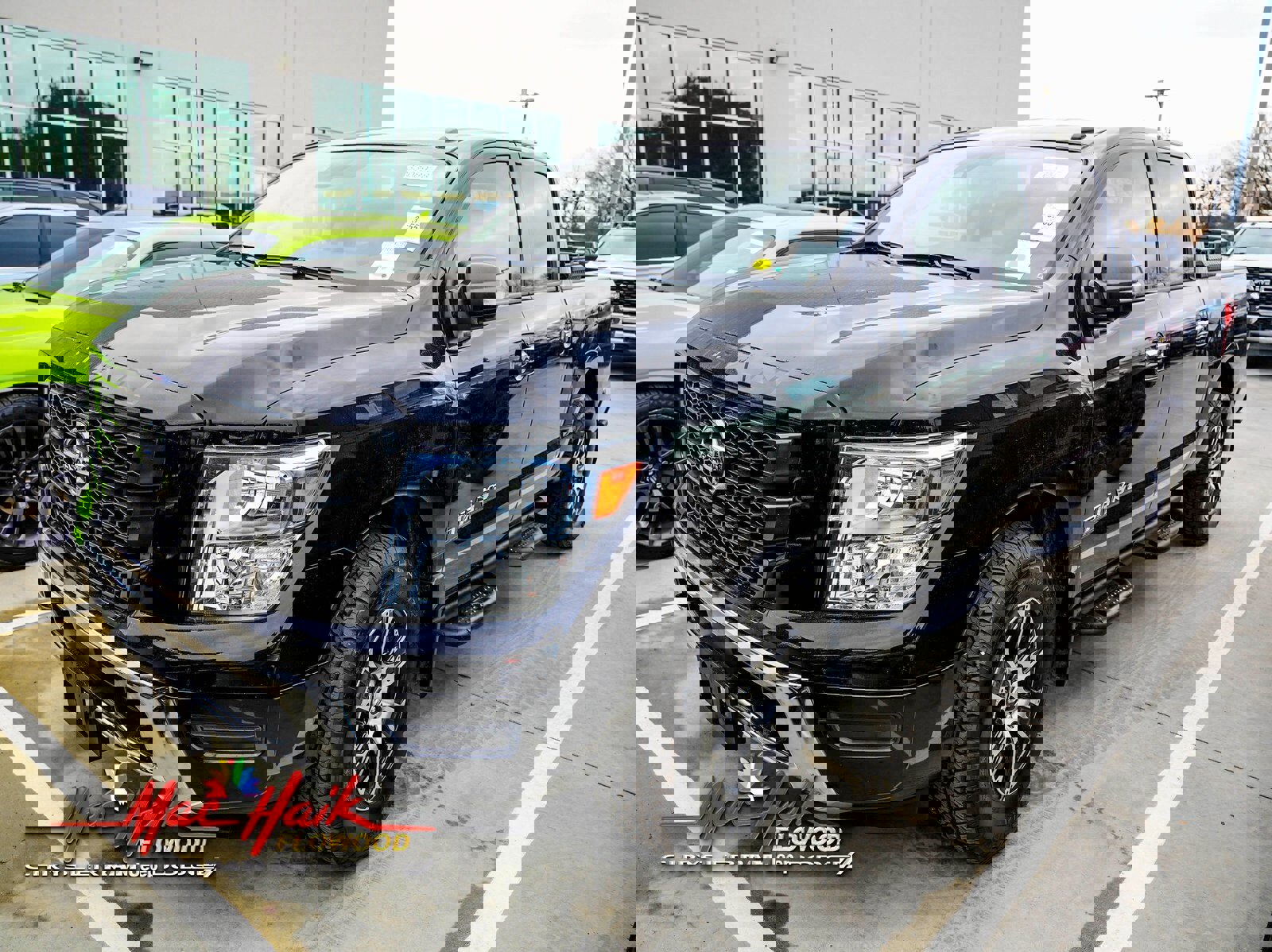 Used 2020 Nissan Titan SV w/ Accessory Utility Package image 2