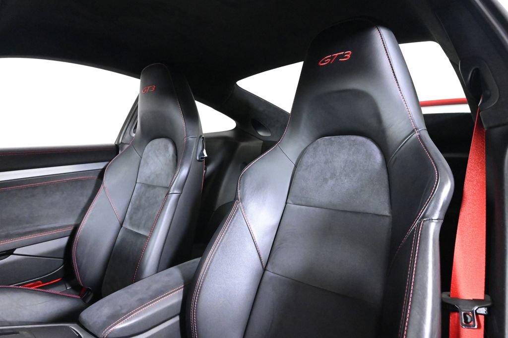 Certified 2018 Porsche 911 GT3 RWD image 5