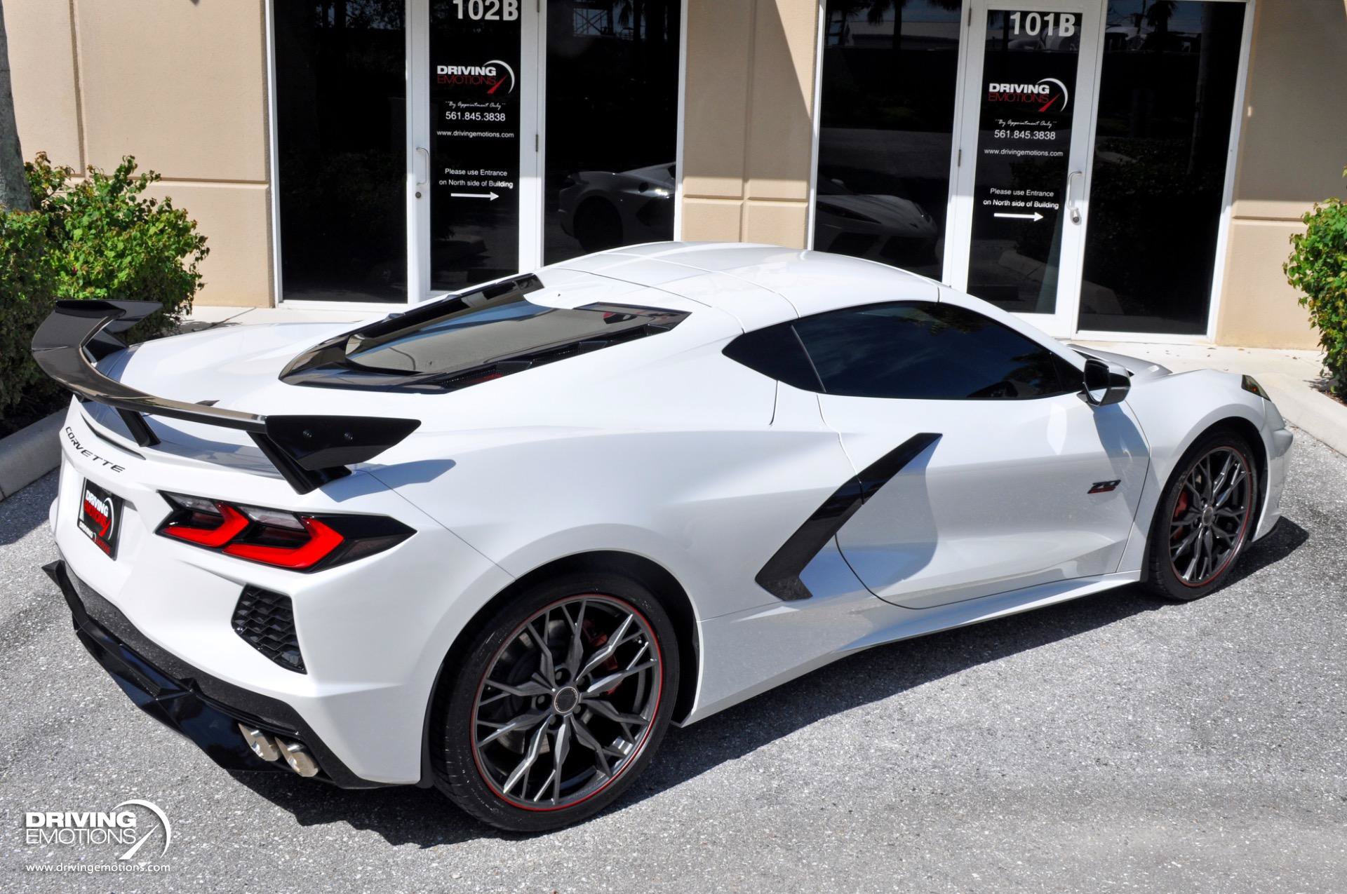 Used 2023 Chevrolet Corvette Stingray Premium Cpe w/ Z51 Performance Package RWD image 19