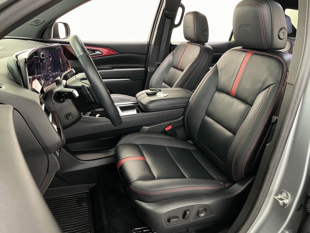 Certified 2024 Chevrolet Traverse RS image 27