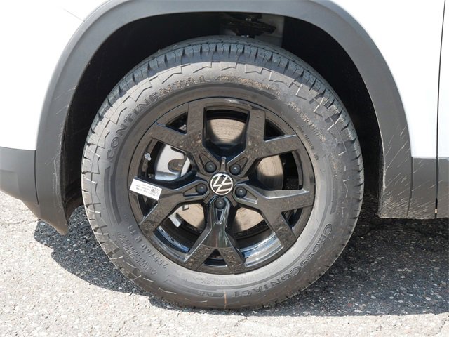 New 2025 Volkswagen Atlas Peak Edition SE image 5