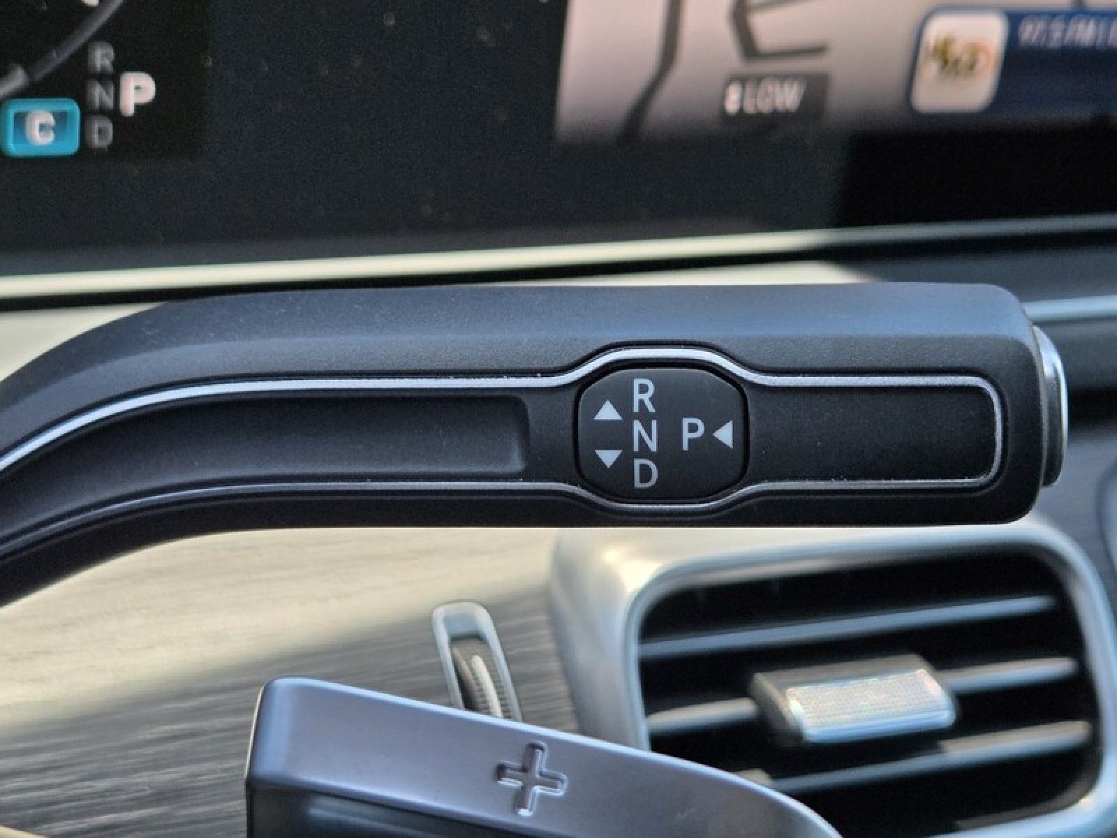 Certified 2024 Mercedes-Benz GLE 350 4MATIC image 28