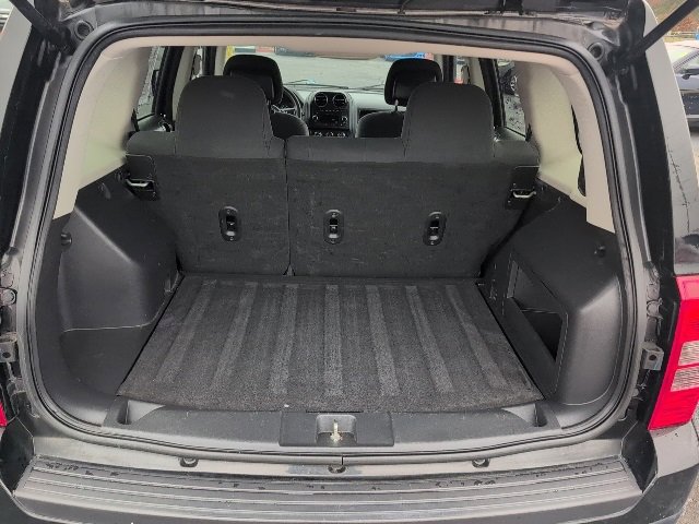 Used 2013 Jeep Patriot Sport image 10