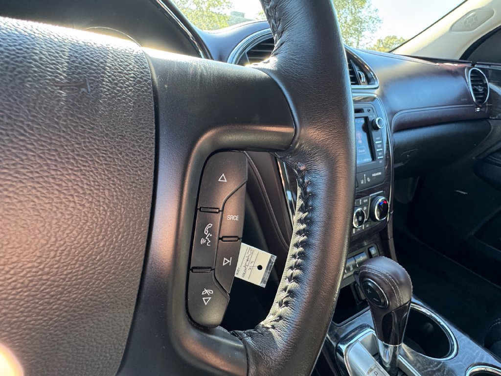 Used 2017 Buick Enclave Premium AWD/4WD image 31