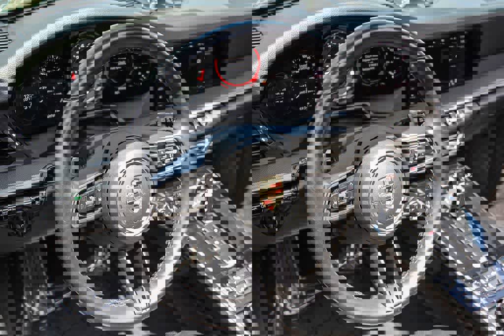 Used 2020 Porsche 911 Carrera image 15