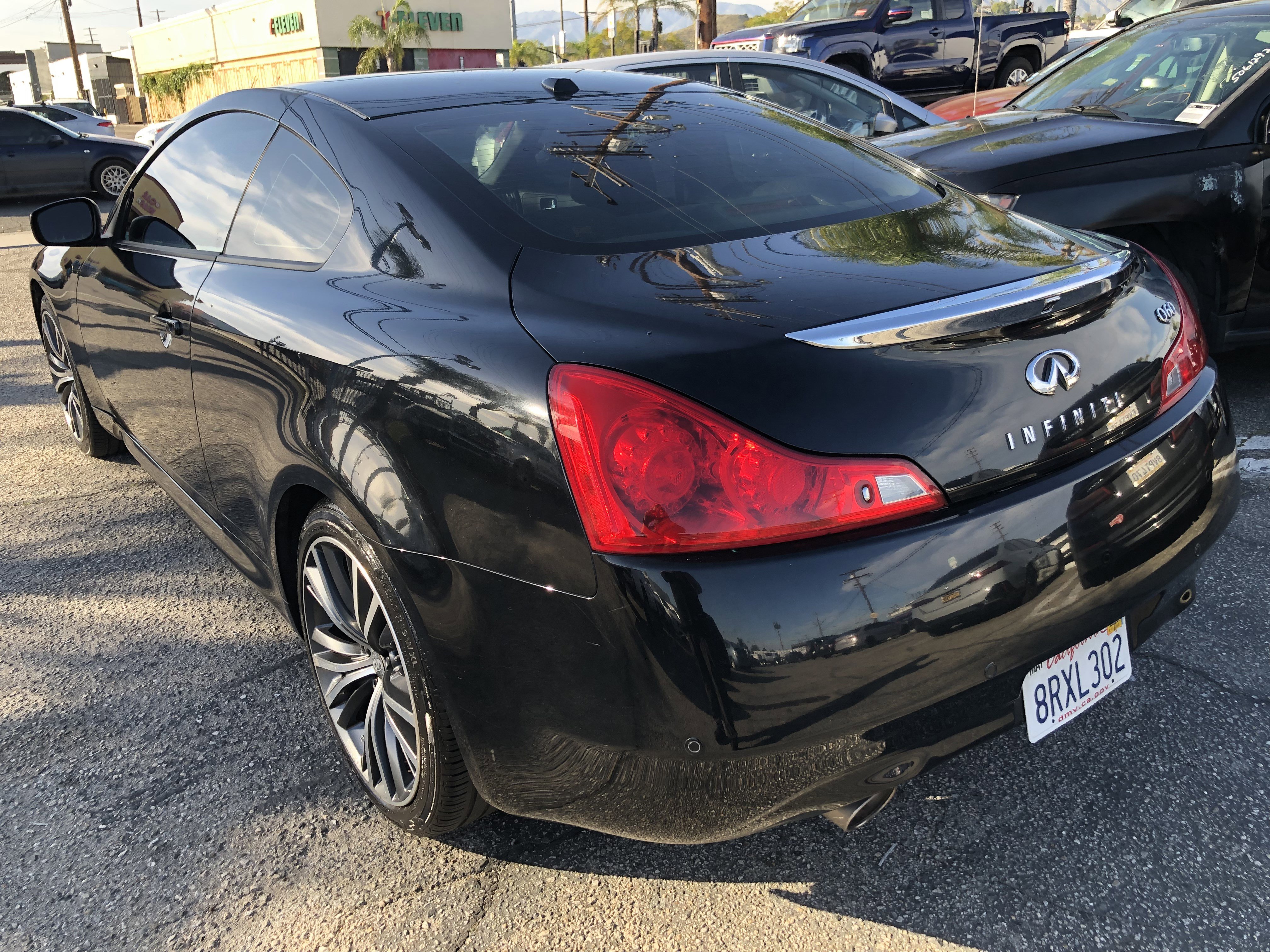 Used 2015 INFINITI Q60 Journey w/ Premium Package image 7