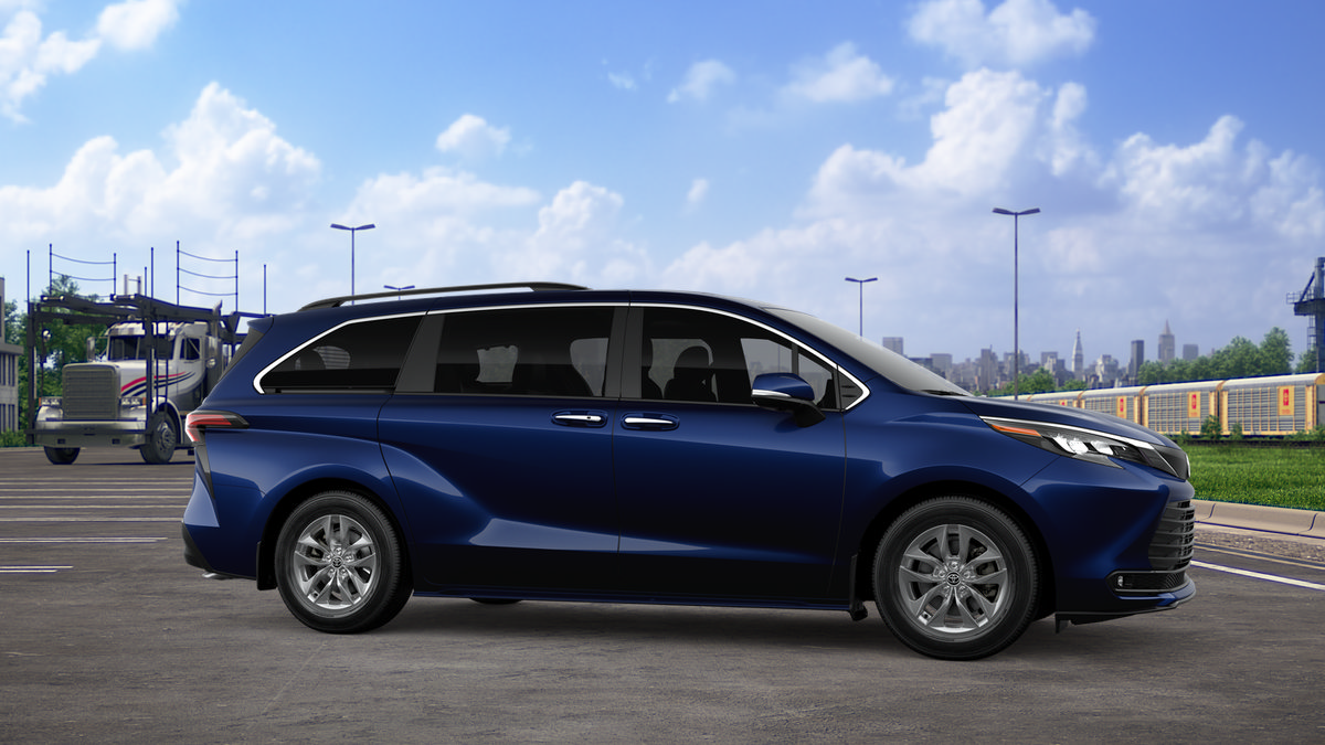 New 2026 Toyota Sienna XLE AWD/4WD image 15