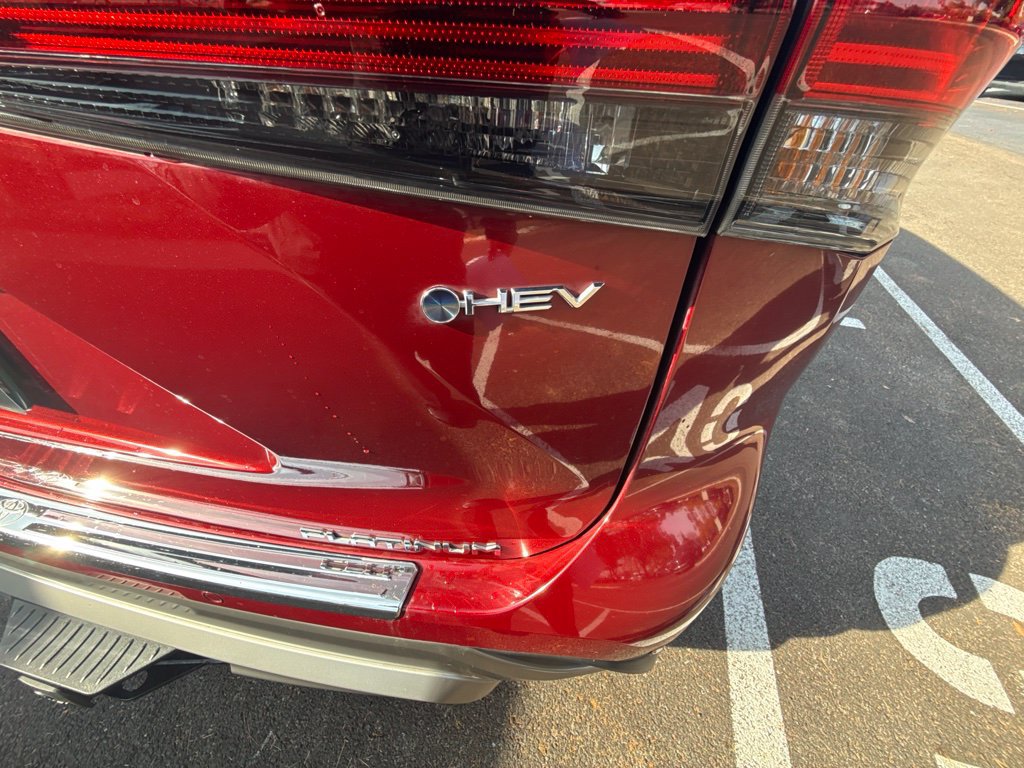 Used 2025 Toyota Highlander Platinum AWD/4WD image 14