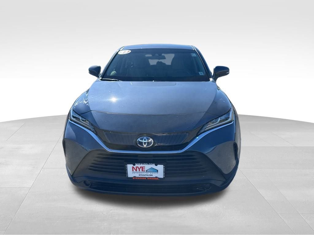 Used 2023 Toyota Venza LE image 8