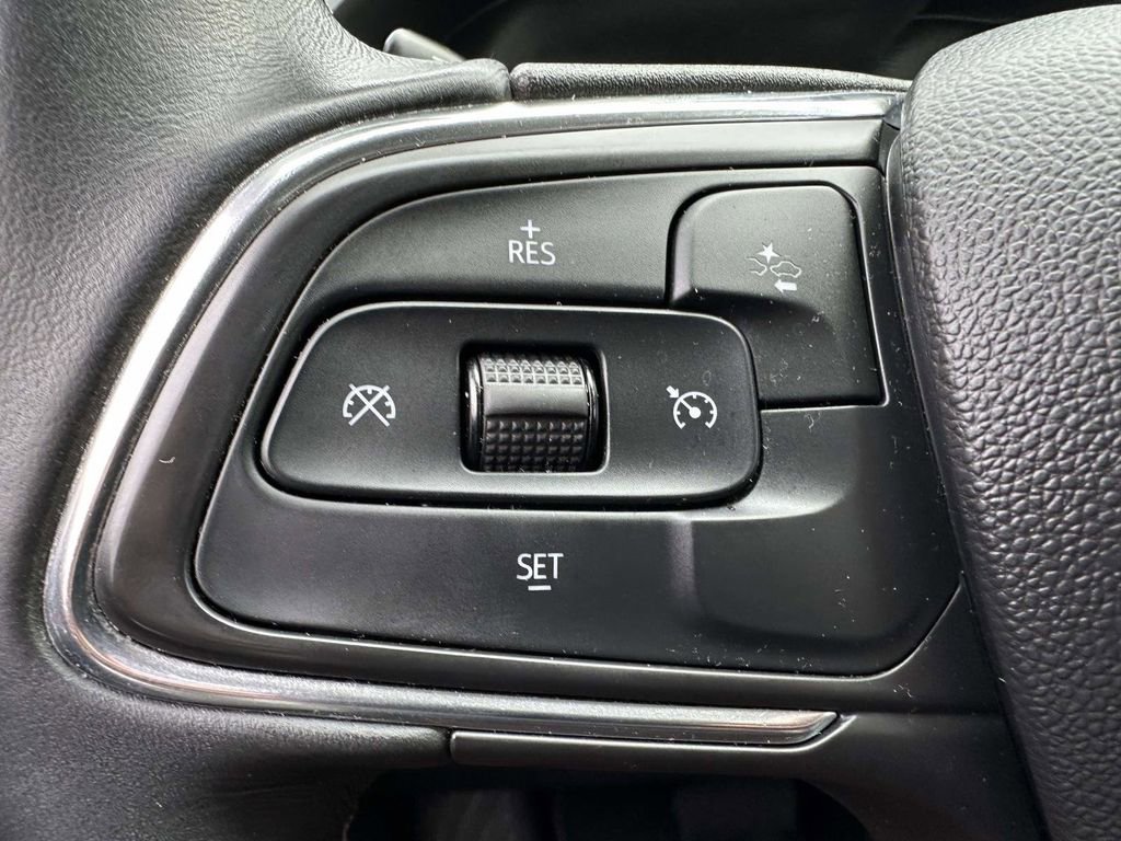 Used 2022 Buick Envision Preferred w/ Safety Package image 30