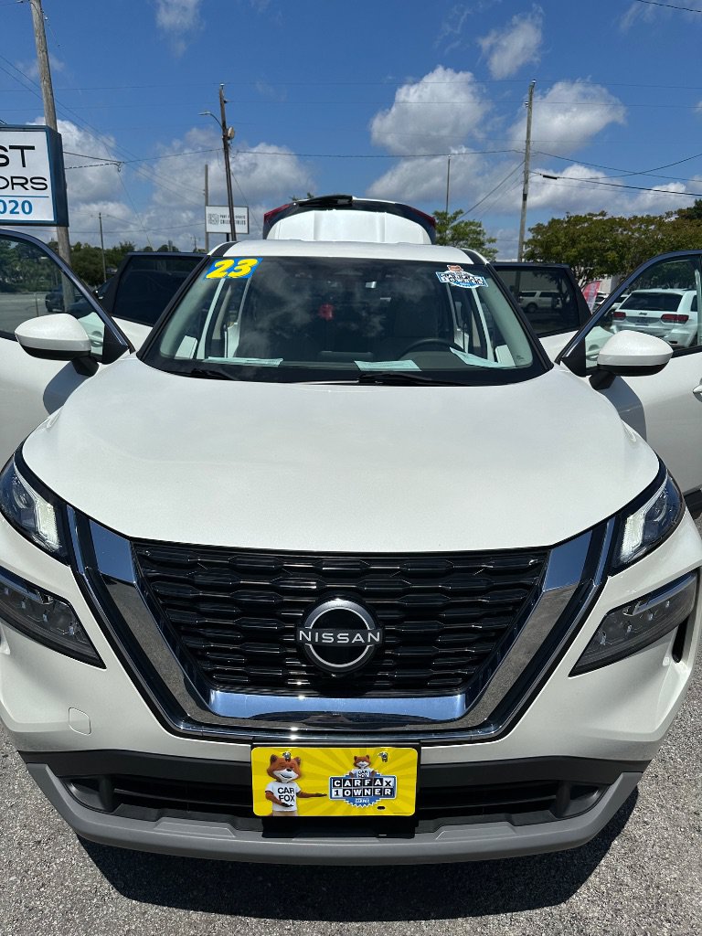 Used 2023 Nissan Rogue SV AWD/4WD image 8