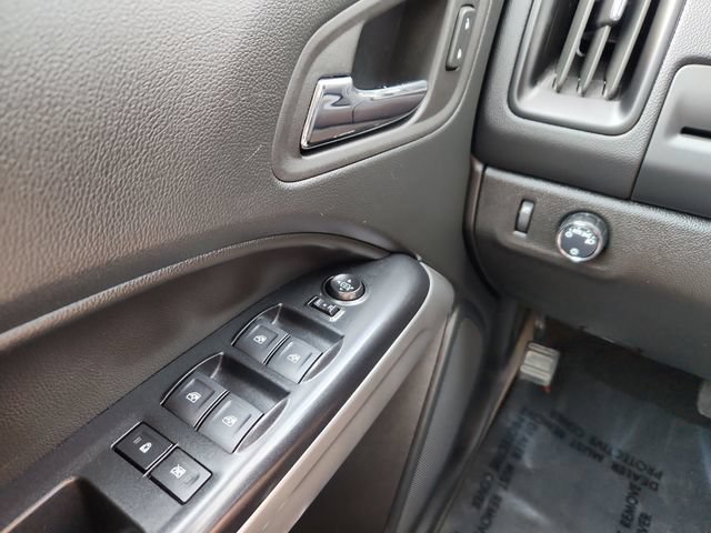 Used 2022 Chevrolet Colorado LT RWD image 35