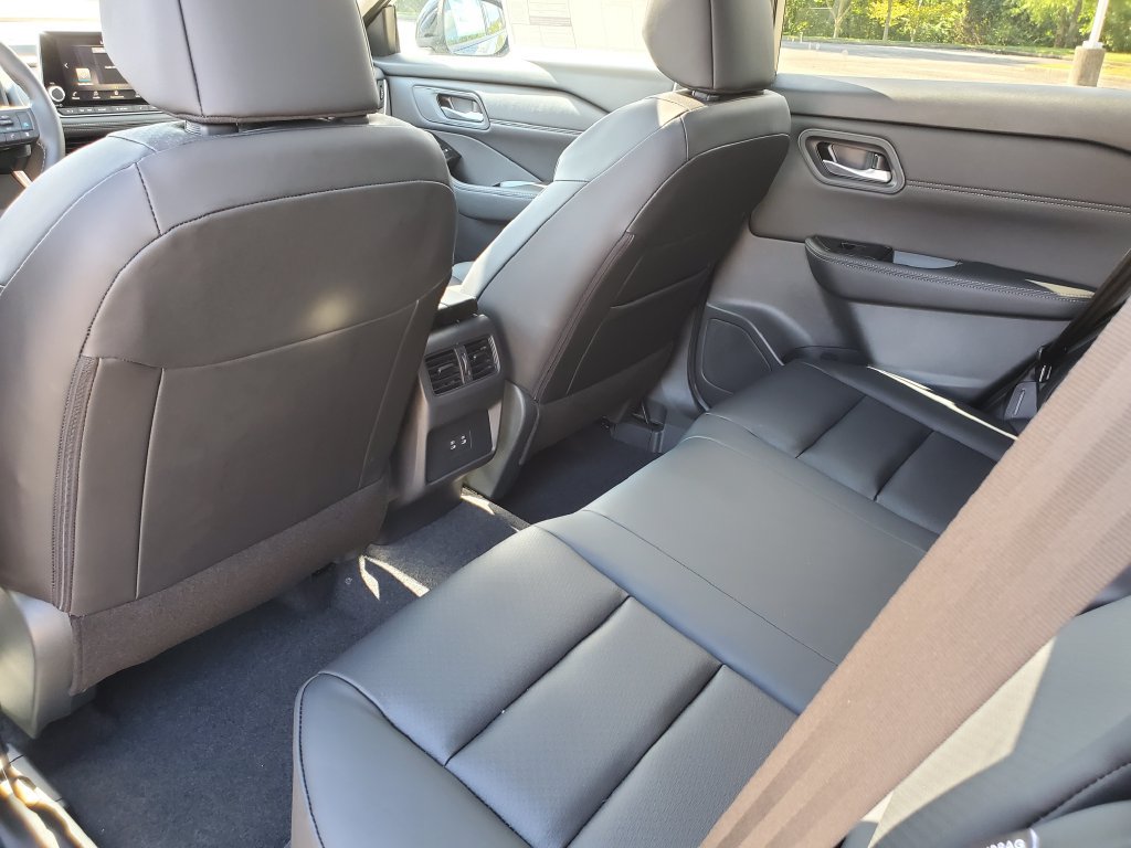 New 2026 Nissan Rogue Dark Armor FWD image 13