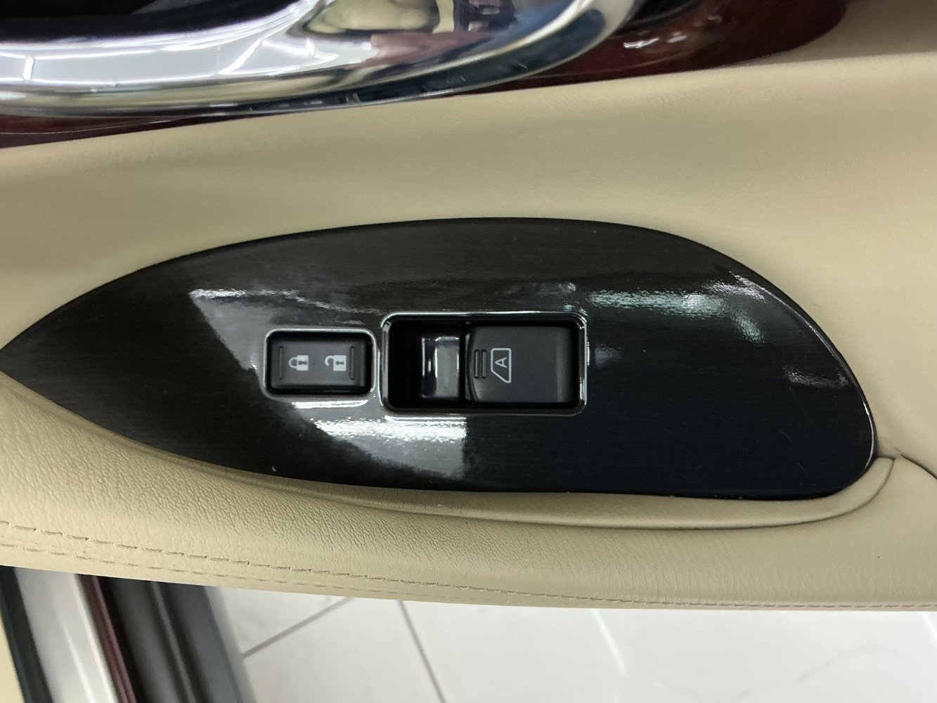 Used 2016 INFINITI QX50 AWD w/ Premium Package image 39