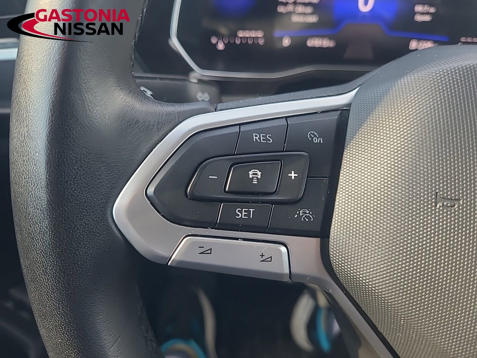 Used 2024 Volkswagen Jetta SE image 34