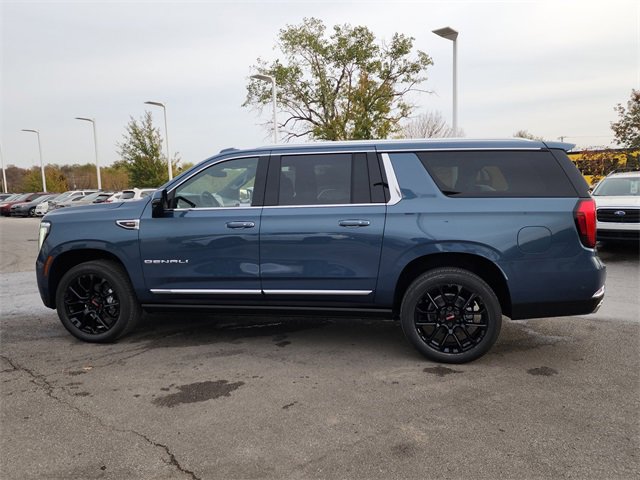 New 2026 GMC Yukon XL Denali image 7
