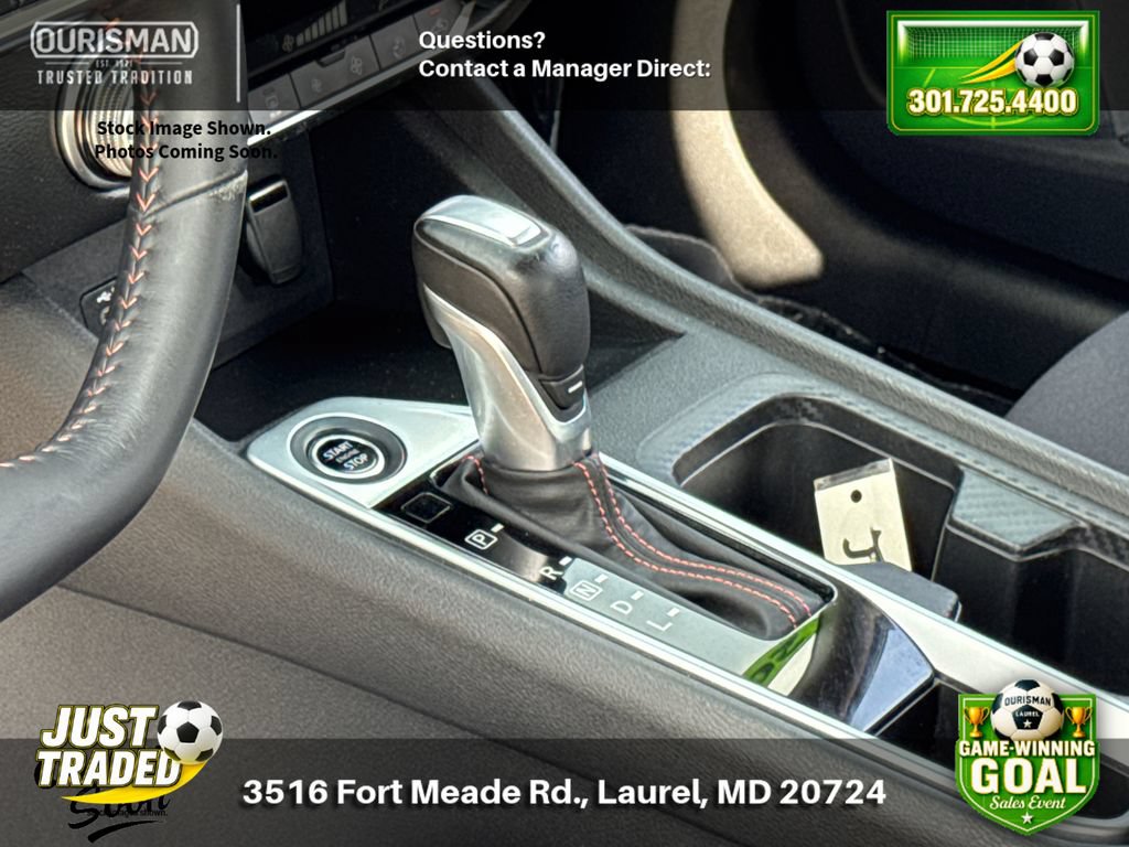 Used 2023 Nissan Sentra SR w/ Midnight Edition Package FWD image 14