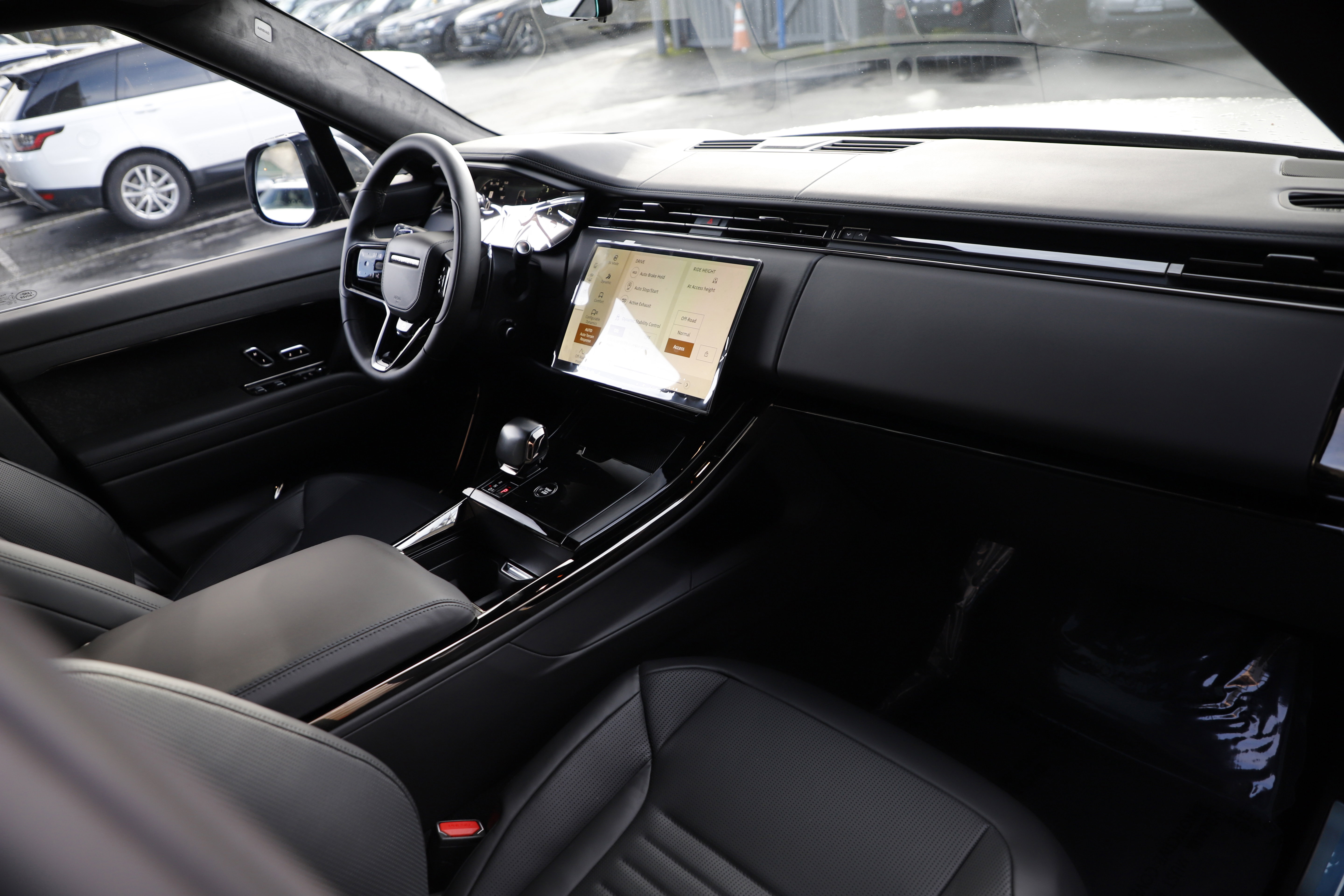 Certified 2025 Land Rover Range Rover Sport S image 9