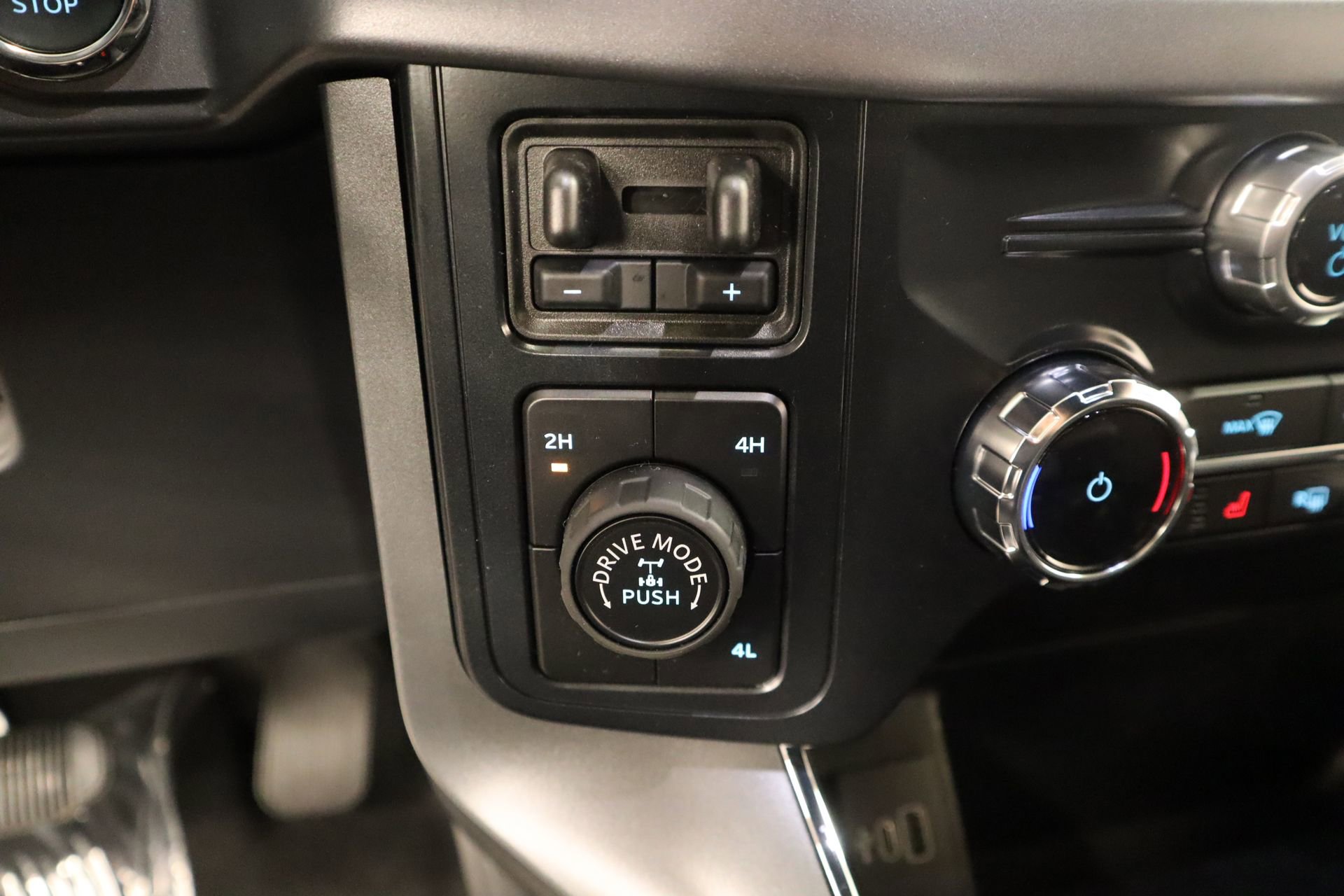 New 2026 Ford F150 XLT AWD/4WD image 10
