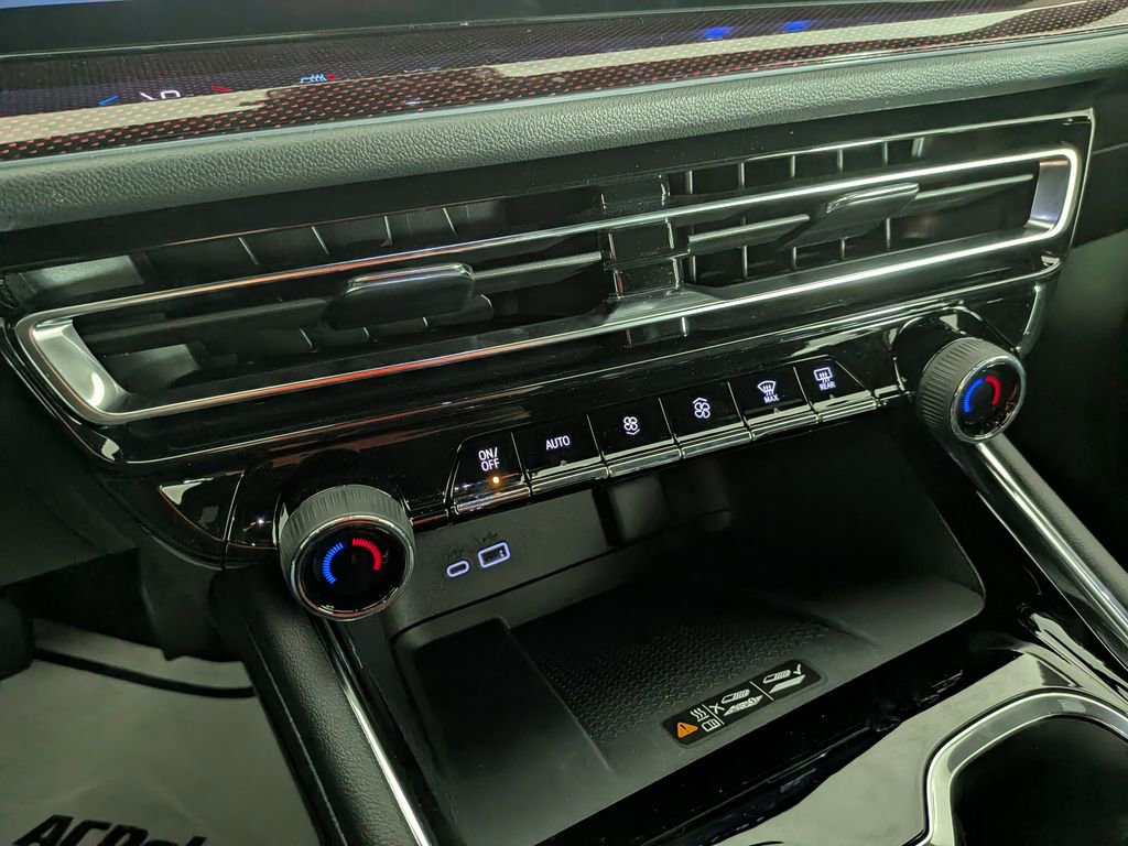 New 2026 Chevrolet Traverse Z71 w/ Driver Confidence Package image 38