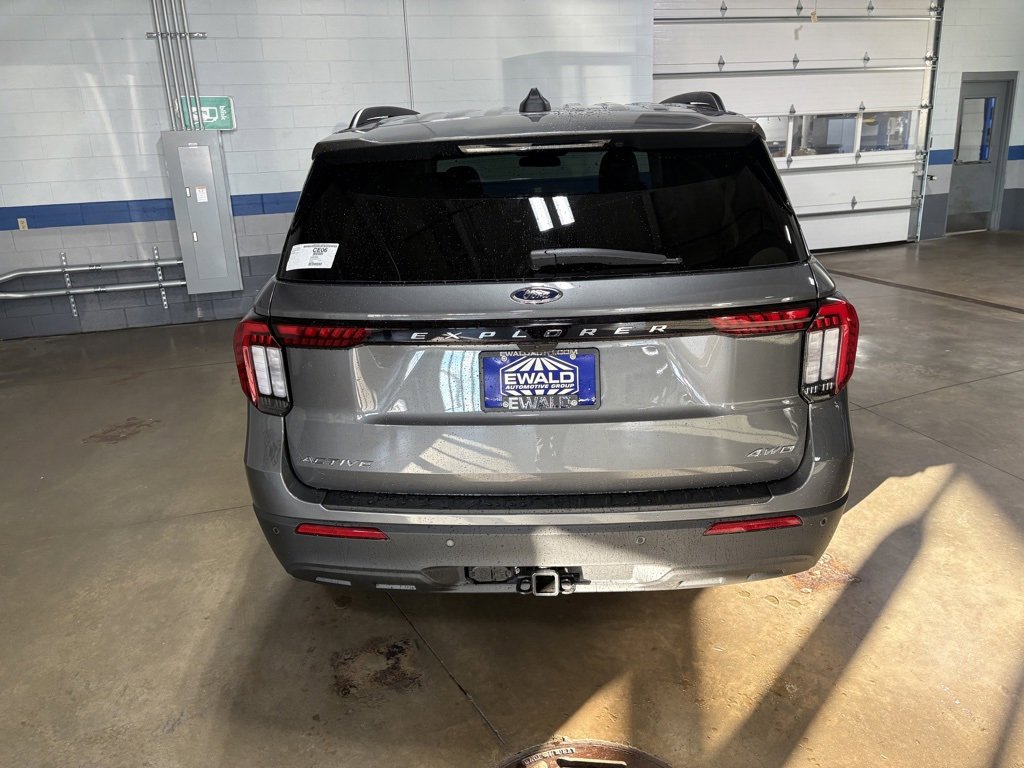 New 2026 Ford Explorer Active image 7