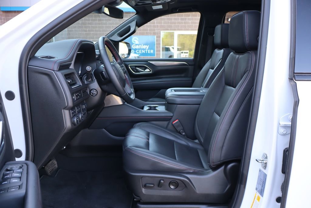 Used 2024 Chevrolet Tahoe RST w/ Luxury Package AWD/4WD image 13