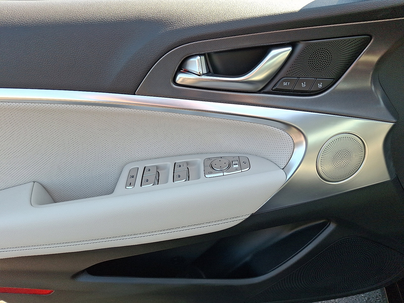 Certified 2026 Genesis G70 3.3T Sport Prestige image 12