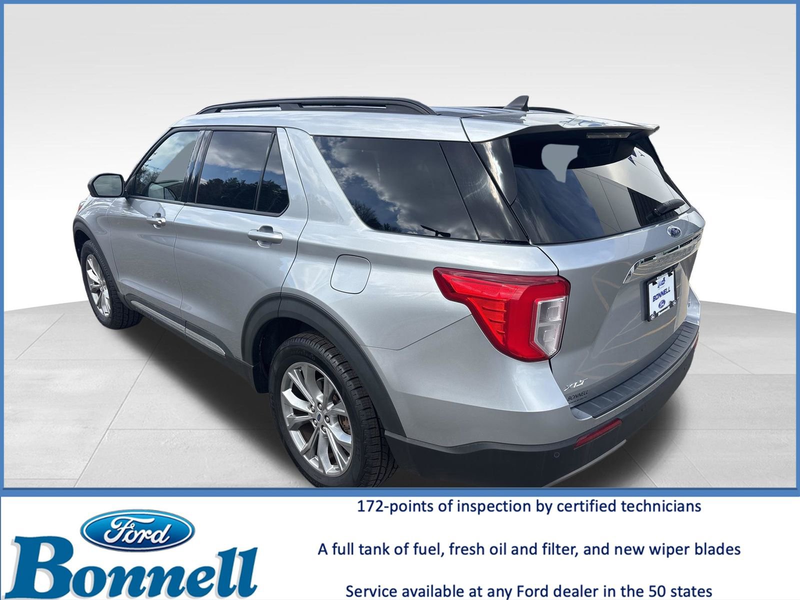 Certified 2022 Ford Explorer XLT w/ Equipment Group 202A image 3